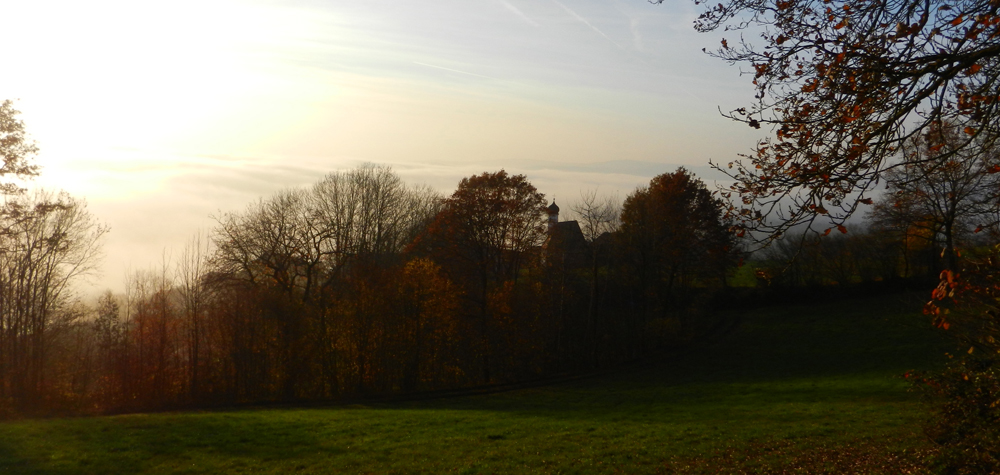 78 draussen in mitterfels und haselbach hat der nebel bereits die sonne abgeloest - ft