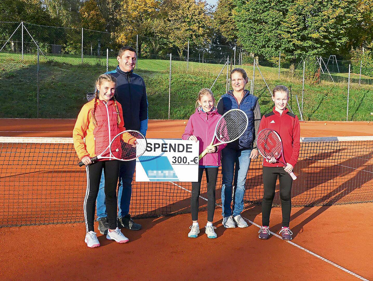 2021 10 21 Spende an Tennis Verein