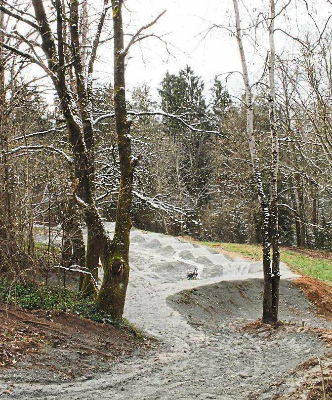 2022 04 09 Skiclub saniert Bikepark