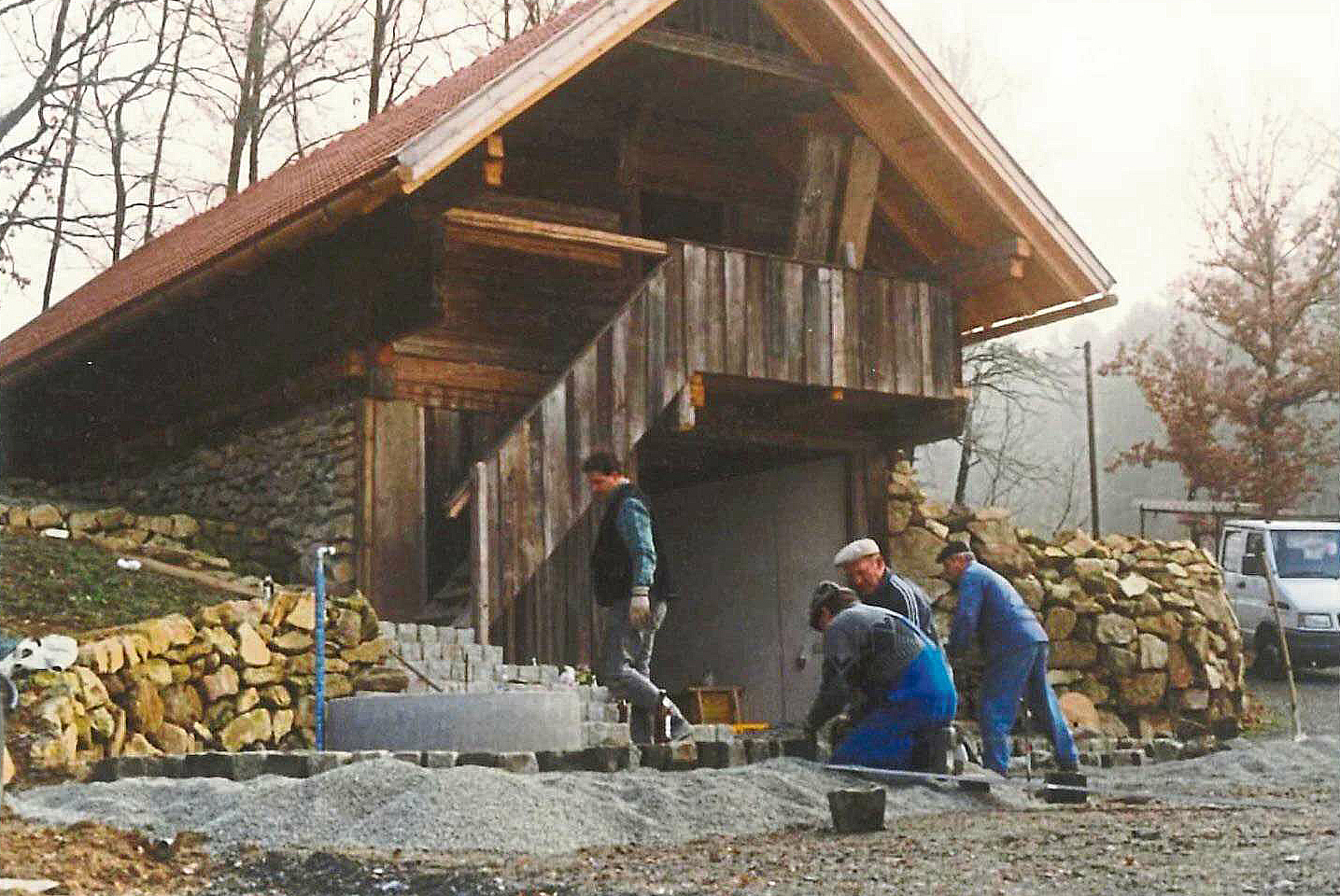 2024 04 23 Obstlehrgarten 1 Troidkastenpflasterung