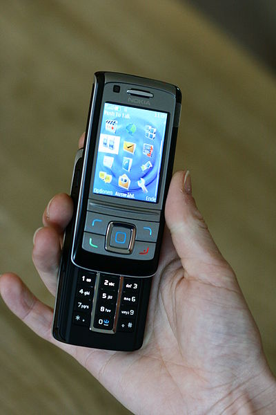 15 02 nokia 6280 phone